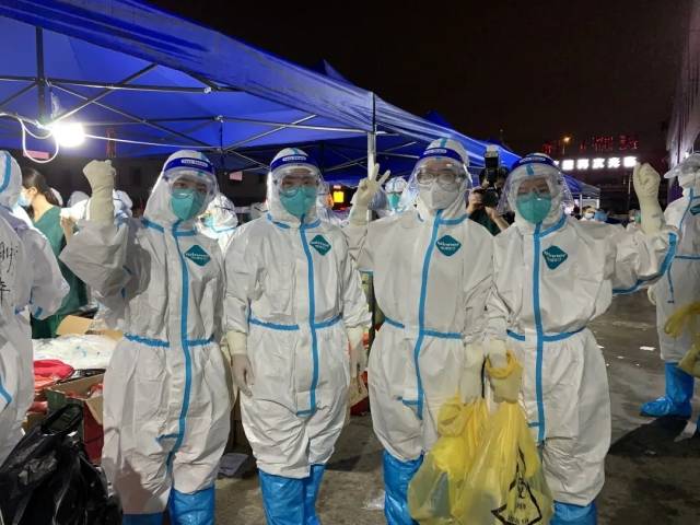 增援荔湾!广州医科大学附属肿瘤医院185名医护人员上门为群众进行核酸检测